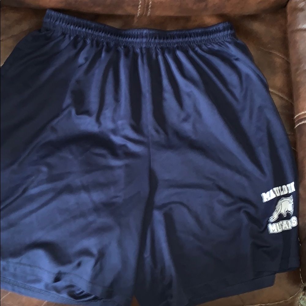 Shorts - Picture 2 of 2